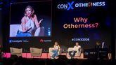 Pedro Cámara, CEO Travelgate, junto Luisa Cámara, CCO Travelgate, durante la quinta edición de la conferencia ConX, que reúne en Palma a profesionales internacionales especializados en innovación y tecnologías turísticas.