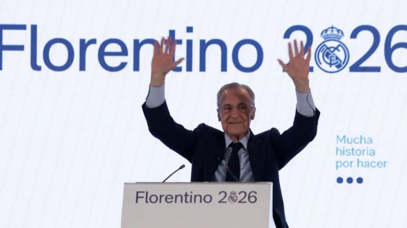 Florentino Pérez arrolla a Riquelme y es reelegido presidente del Real Madrid