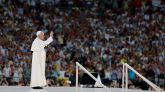 El Papa se despide de Madrid reuniendo a 70.000 fieles en un histórico encuentro en el Bernabéu