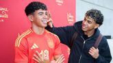 El Madame Tussauds de Berlín presentó este martes una figura de cera de Lamine Yamal a pocos días de que se inicie el campeonato mundial de fútbol y también como recuerdo de la Eurocopa 2024, en la que el jugador del Barcelona terminó convirtiéndose en parte de la historia de Berlín vistiendo la camiseta de la selección española campeona de Europa.