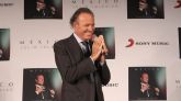 Julio Iglesias.