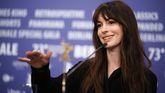 La actriz Anne Hathaway anuncia que está embarazada de su tercer hijo