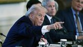 El presidente de EEUU, Donald Trump, en una reunión con ejecutivos de las grandes empresas petroleras y energéticas.