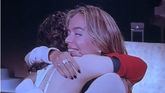 Rosalía invita a Karol G a su 'confesionario' en su concierto en California