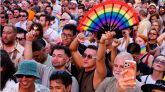 Un PSOE asediado por la corrupción agita al colectivo LGTBI contra Ayuso, Almeida y el PP