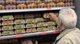 Los huevos siguen liderando el encarecimiento de la cesta de la compra, que sube un 1,9 % en junio
