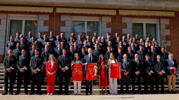 El Rey, a los campeones del mundo: "Cuando jugáis vosotros, jugamos todos"