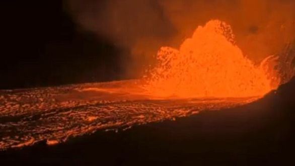 El volcán Kilauea entra en erupción y lanza una fuente de lava a 150 metros de altura