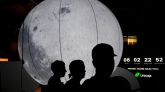 El eclipse de sol del próximo día 12 y la realidad virtual acaparan la mayoría de atención del público que visita los estands de la Feria Internacional de Muestras de Asturias (FIDMA), el pasado martes en Gijón