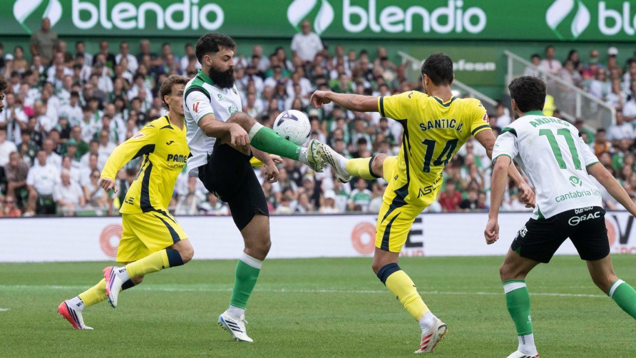 LaLiga. El Racing sorprende al Villarreal en su regreso a Primera