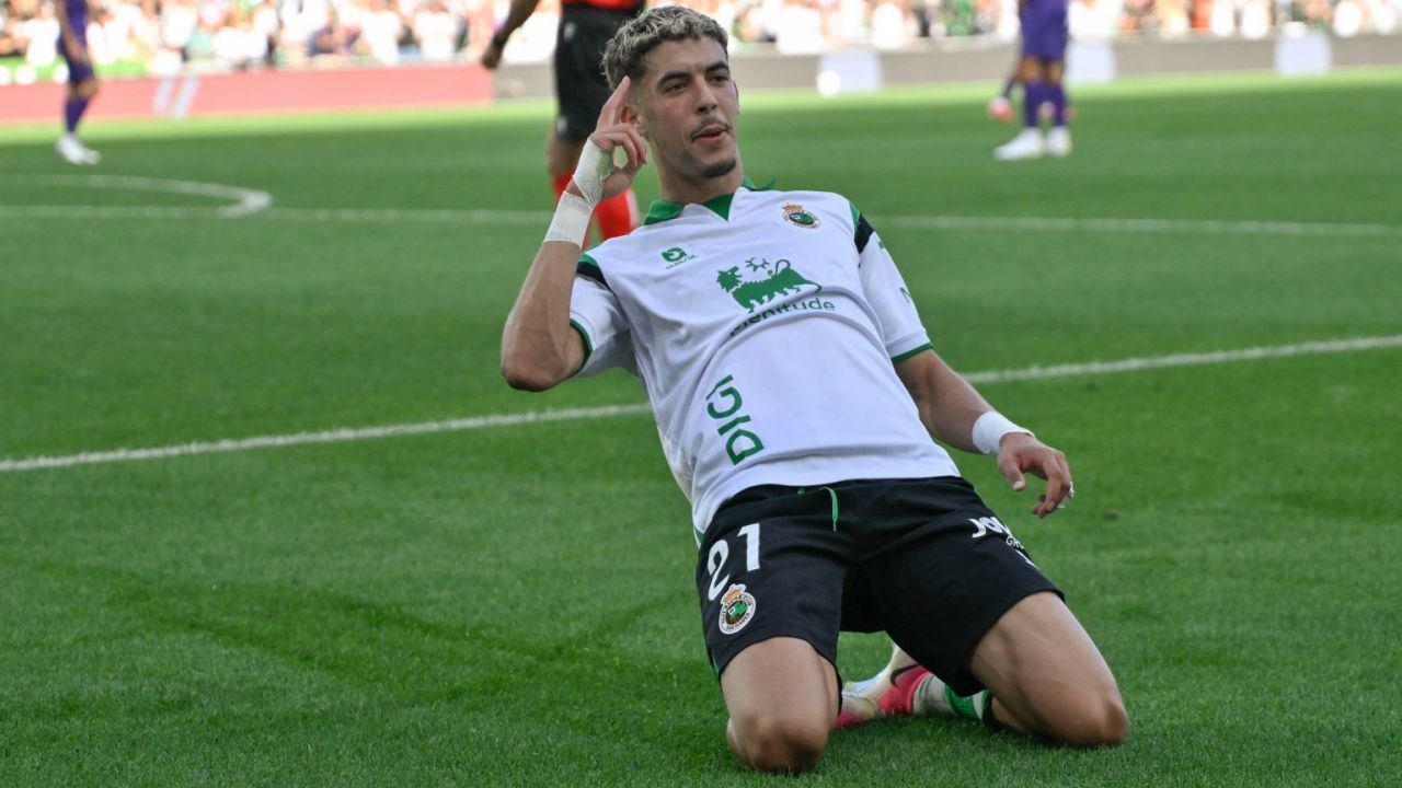 LaLiga. Zabiri se exhibe ante el Elche y lidera el primer triunfo del Racing