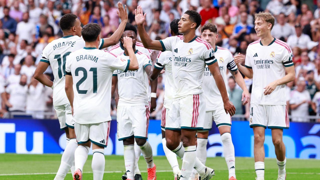LaLiga. El Madrid golea al Málaga y se pone líder