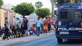 Imagen de archivo de inmigrantes en las calles de Ceuta