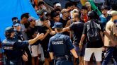 Invasores marroquíes en el CETI provisional de El Tarajal.