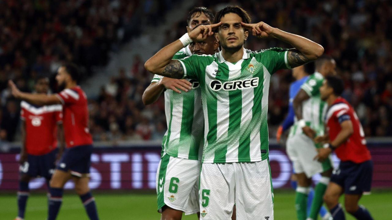 Liga de Campeones. El Betis conquista Lille en su vuelta a la Champions