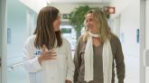 Núria García y Ana Zabalza en el CEMCAT del Hospital Universitario Vall d’Hebron de Barcelona