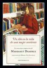 Margaret Drabble: Un día en la vida de una mujer sonriente