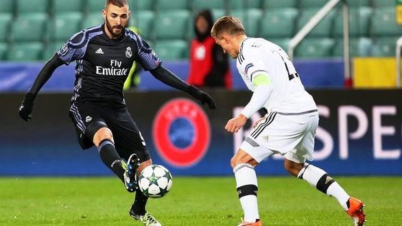 El Real Madrid se estrella contra un muro en Varsovia |3-3