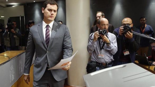 Principio de acuerdo PP-PSOE-C's para un pacto en Educación