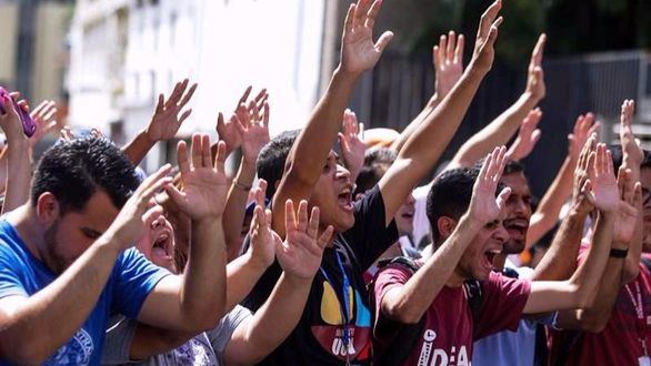 Venezuela clama por López, que cumple mil días encarcelado