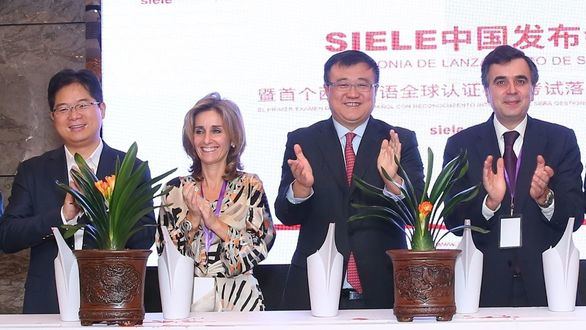 Telefónica y XuetangX llevan a China SIELE, primera certificación de español en línea
