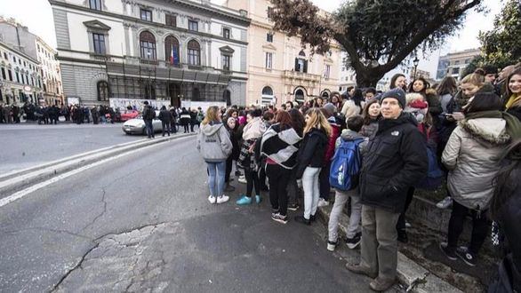El centro de Italia, sacudido por tres terremotos