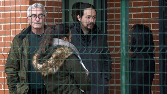 Pablo Iglesias visita a Andrés Bódalo, en prisión por agresión