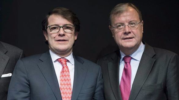 El PP de Castilla y León afronta dividido su forzada renovación