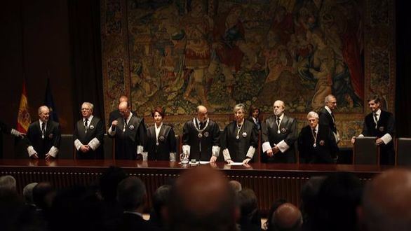 Pérez de los Cobos: El TC no puede resolver el problema catalán