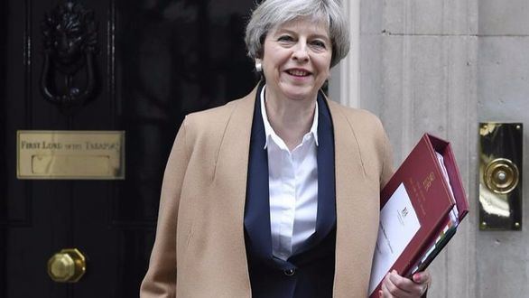May activa el brexit