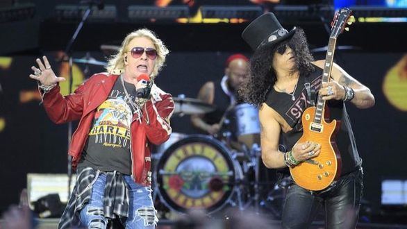 Guns & Roses sacia la nostalgia de Madrid con una orgía de rock