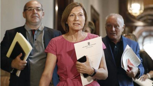 Forcadell sería acusada de desacato si firma la Ley del referéndum