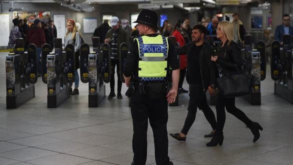 Londres baja la alerta terrorista a "grave" con dos detenidos por el último atentado