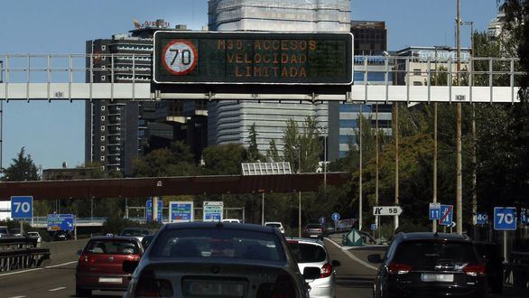 Madrid limita este martes a 70 km/h la circulación en la M-30 y accesos
