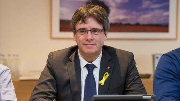 Puigdemont dice que puede gobernar igual desde Bruselas