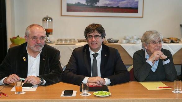 ERC asegura que Puigdemont acepta ser presidente simbólico