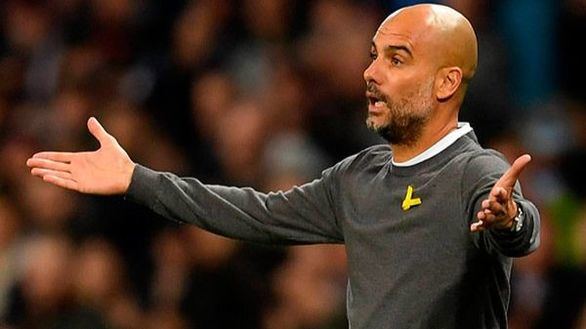 La Federación Inglesa expedienta a Guardiola por lucir un lazo amarillo