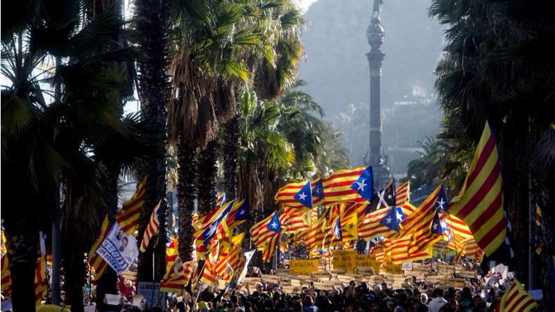 La ANC reúne a miles de personas a favor de la república catalana