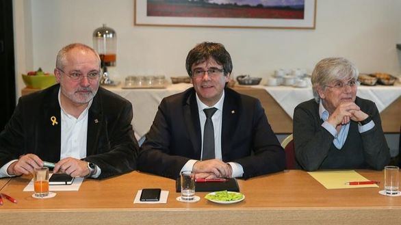 Diputados de JxCat ultiman la constitución de una asociación