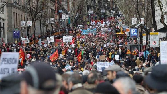 Los pensionistas toman la calle: 