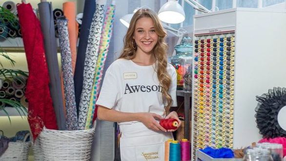 Alicia gana la final de Maestros de la Costura