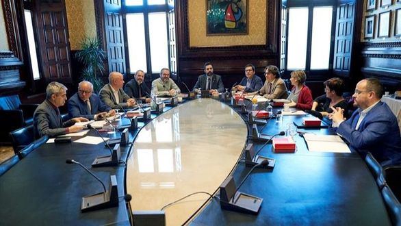 JxCat mantiene la reforma para investir a distancia a Puigdemont