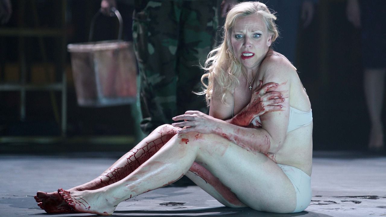 Die Soldaten , de Zimmermann, debuta con éxito en el Teatro Real