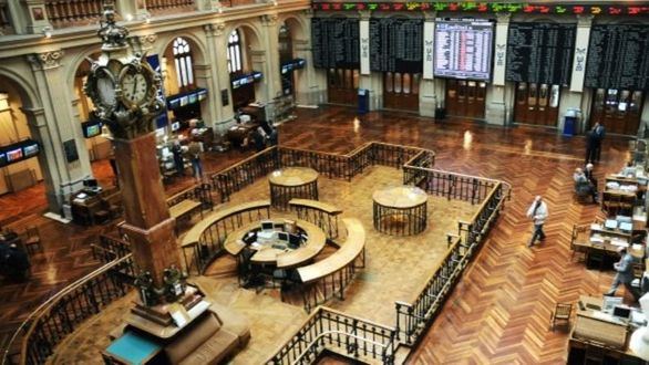 La incertidumbre política por la moción golpea los mercados