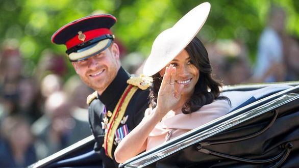 El príncipe Enrique y Meghan Markle reaparecen para homenajear a Isabel II
