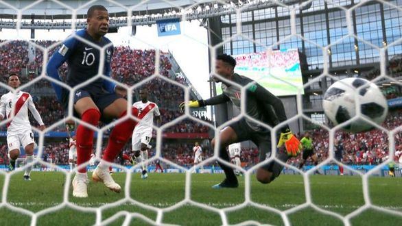 Francia elimina sin fútbol a Perú | 1-0