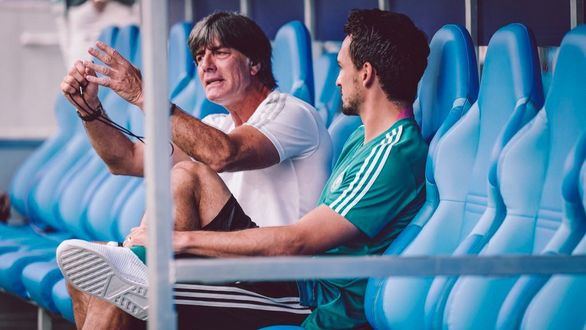 Tres jugadores suecos se intoxican a un día de jugar ante una Alemania al límite