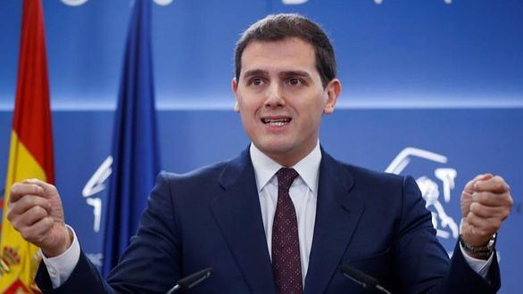 Rivera acusa a Sánchez de 