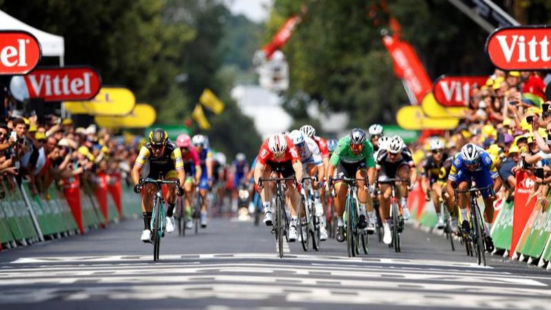 Groenewegem se confirma como sprinter y firma un doblete
