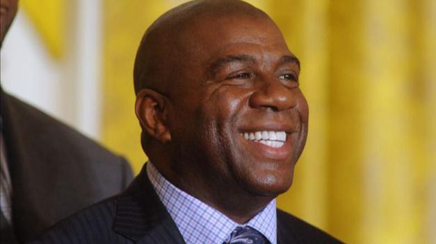 NBA. 'Magic' entrega las riendas de los Lakers a LeBron James